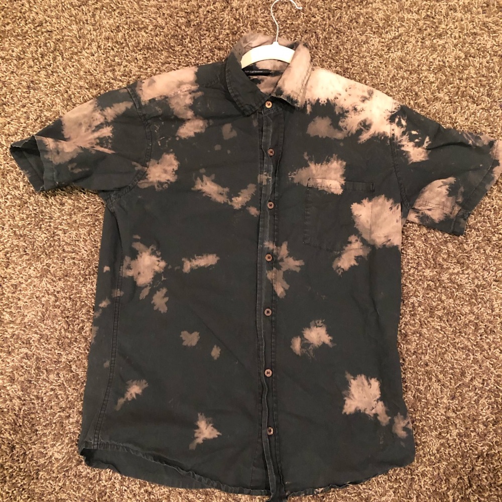 Acid wash button up